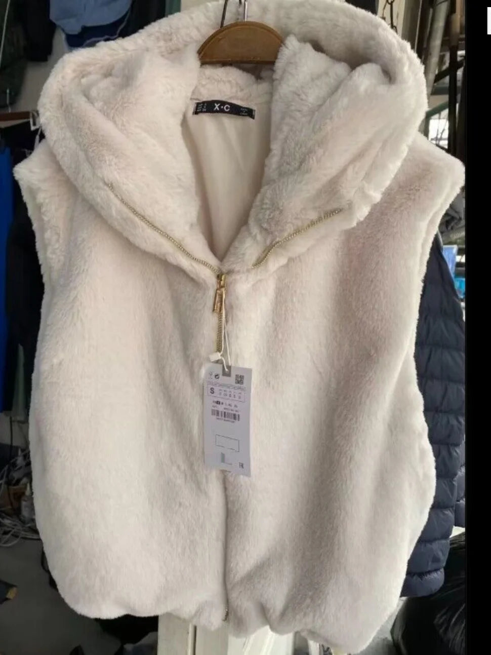 Autumn Winter New Loose Women's Zipper Hooded Furry Vest Anti-Aging Svel Top Pure Color Versatile Sle Faionable